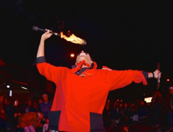 Melbourne Roving Entertainer Flambe